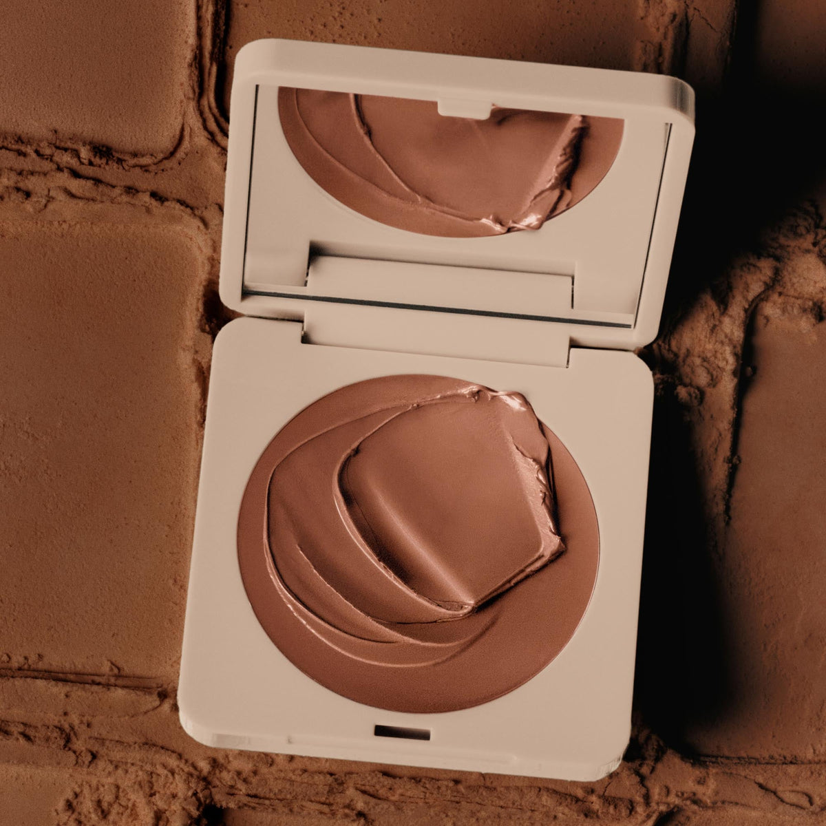 bronzer-butter-balm-desert-d5 Bronzer_Desert-3.jpg