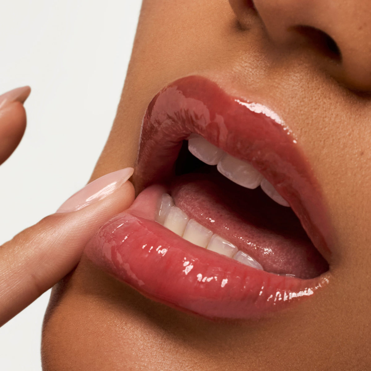 lip-butter-balm-poppy-i7 PDP_LBB-Poppy-2.jpg